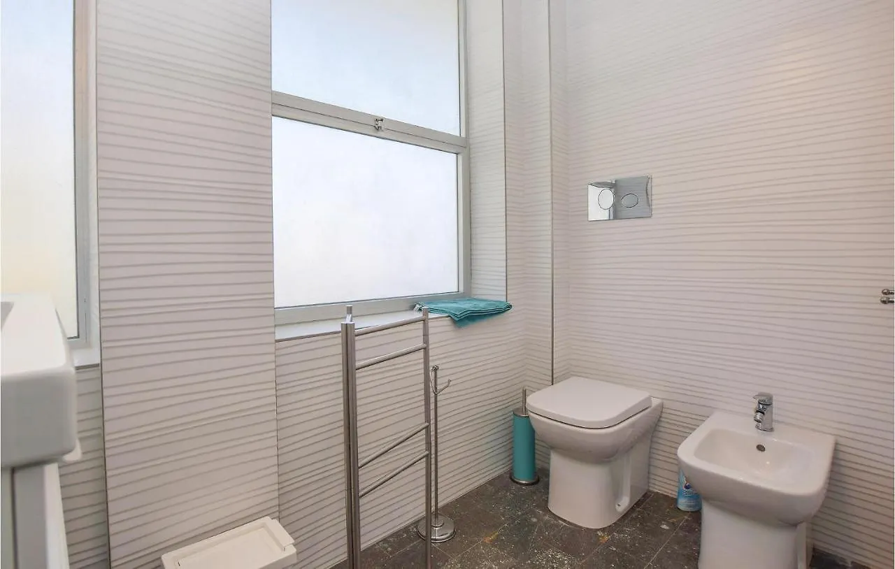 Stunning Apartment In Marina Di Ragusa With Wifi